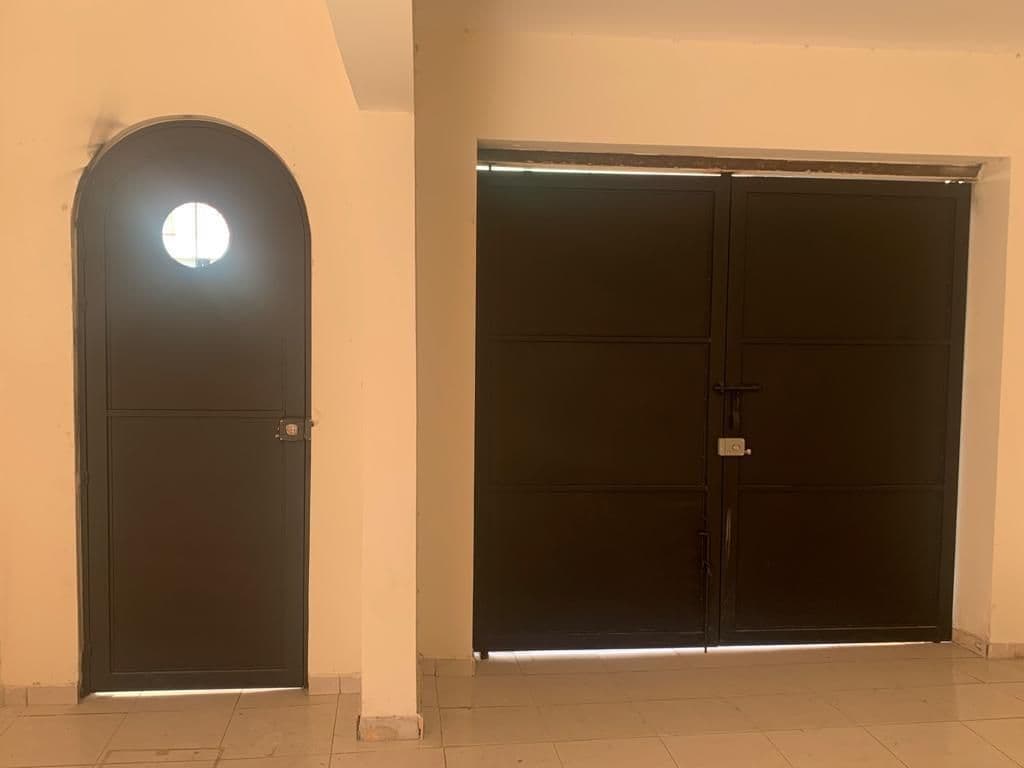 Casa en venta zona centro 3 recs 3 baños amplia terraza 2