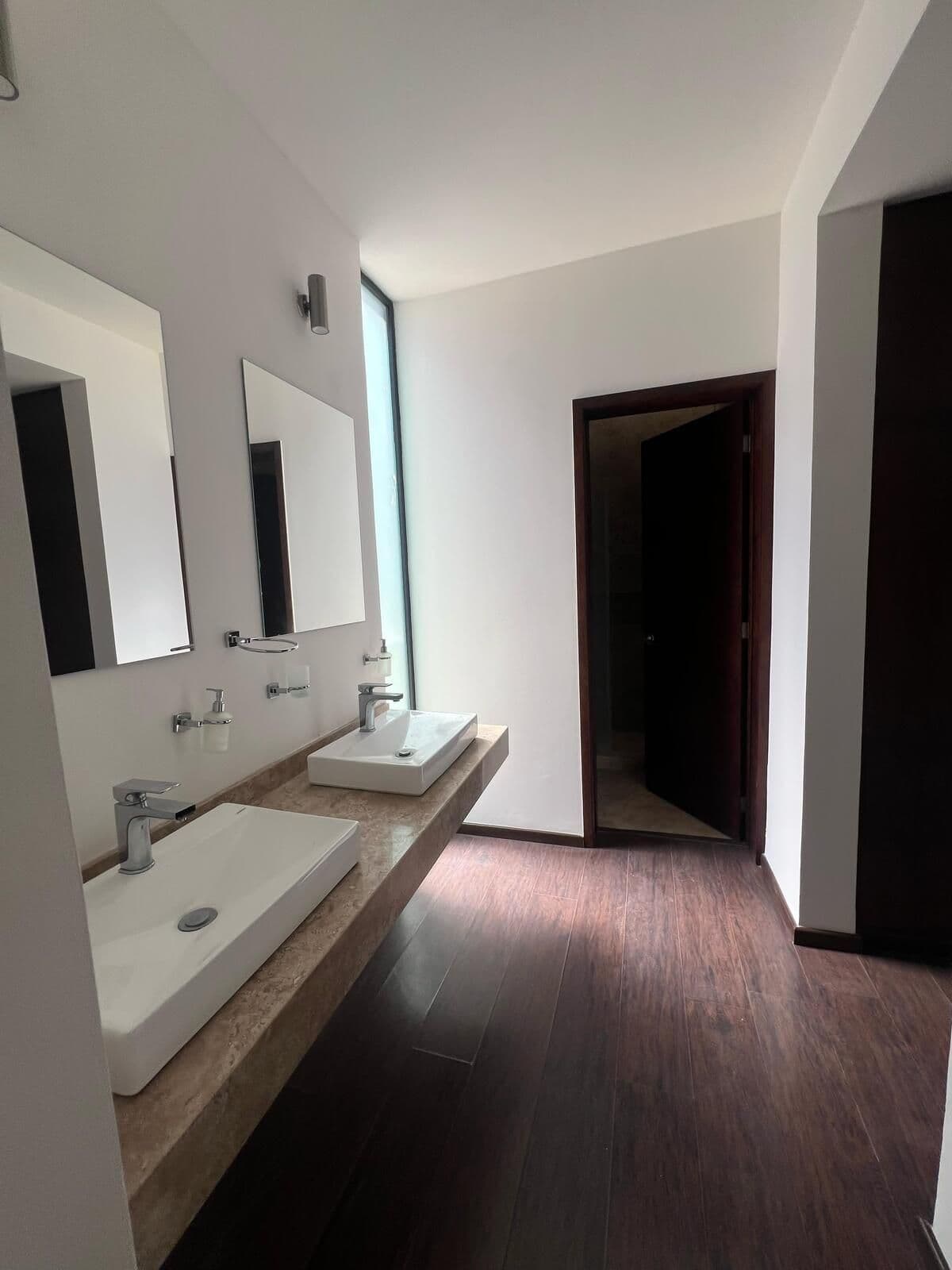 Casa en venta en Lomas de Chapultepec 3 recs 3.5 baños, jardin. 15
