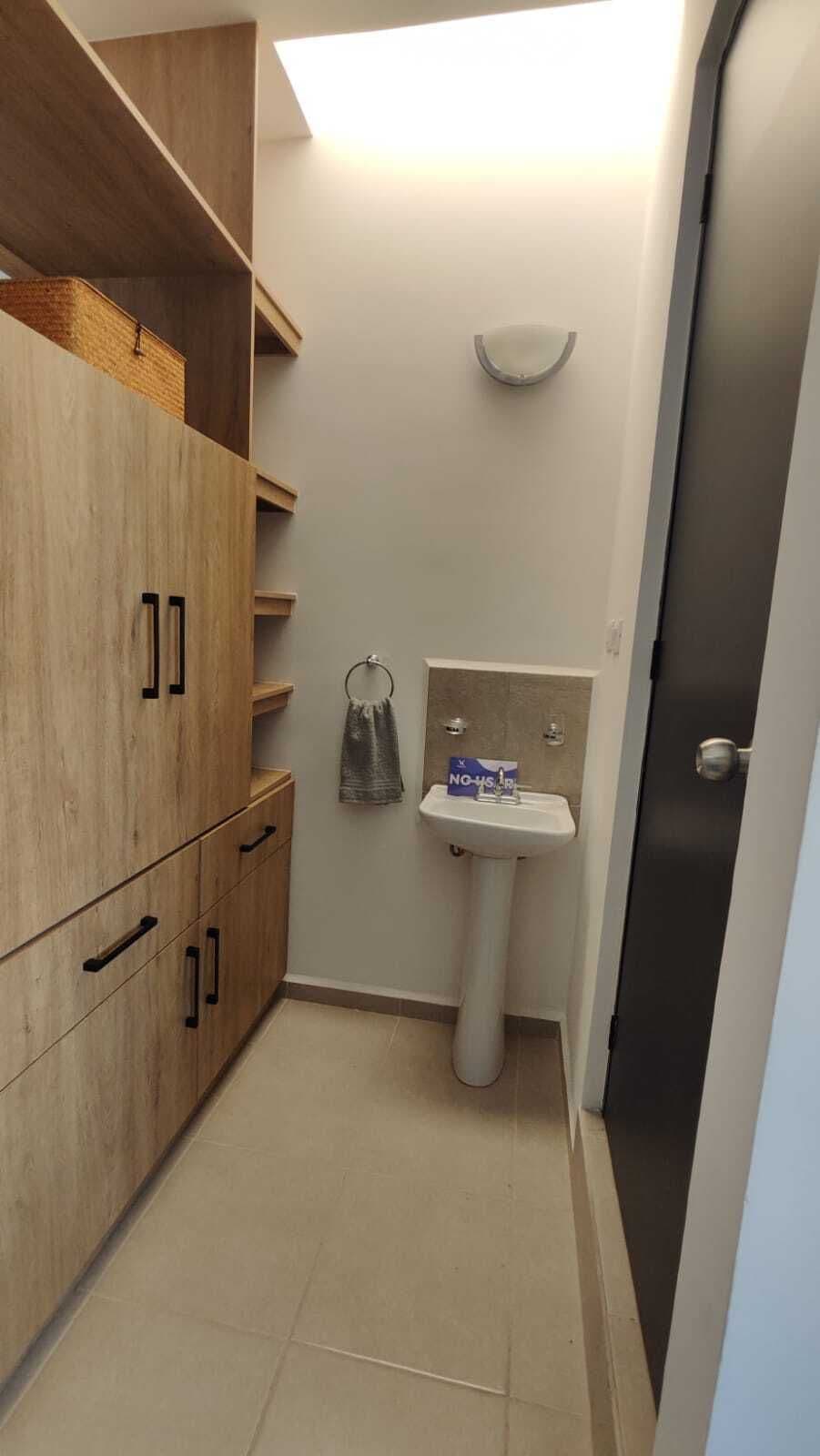 CASA EN VENTA EN PRIV. AVANTHO, S.L.P. 8