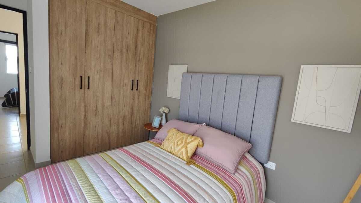 CASA EN VENTA EN PRIV. AVANTHO, S.L.P. 11