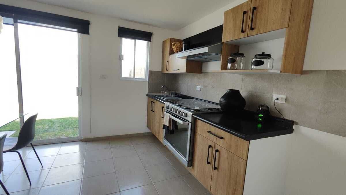 CASA EN VENTA EN PRIV. AVANTHO, S.L.P. 3