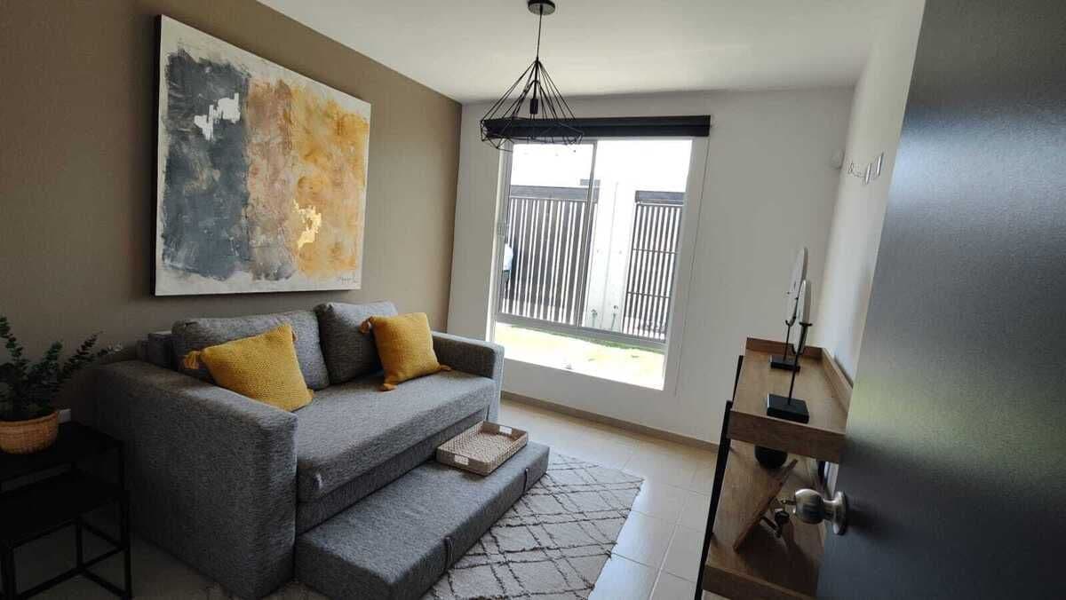 CASA EN VENTA EN PRIV. AVANTHO, S.L.P. 1/13