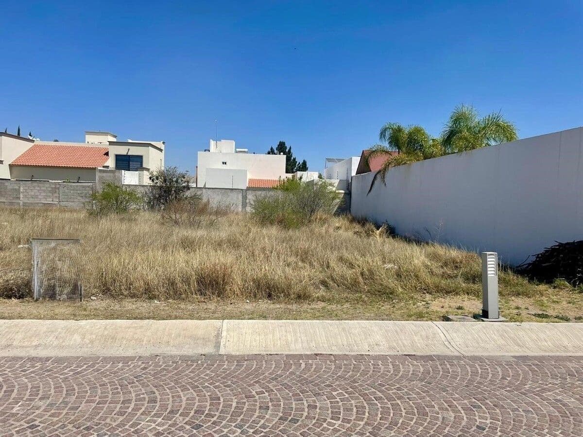 Terreno en Venta en Club de Golf "Alquerias" con superficie 477m2 1/13