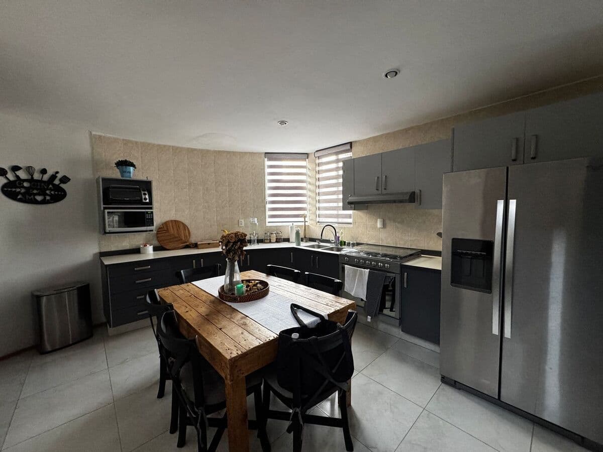 Casa en Venta en Lomas del Tecnológico en esquina. 5