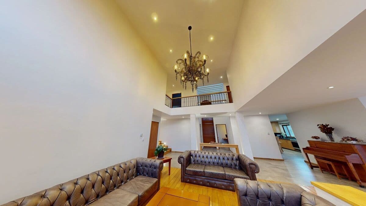 Casa en Venta en Club de Golf La Loma con Piso Radiante. 11