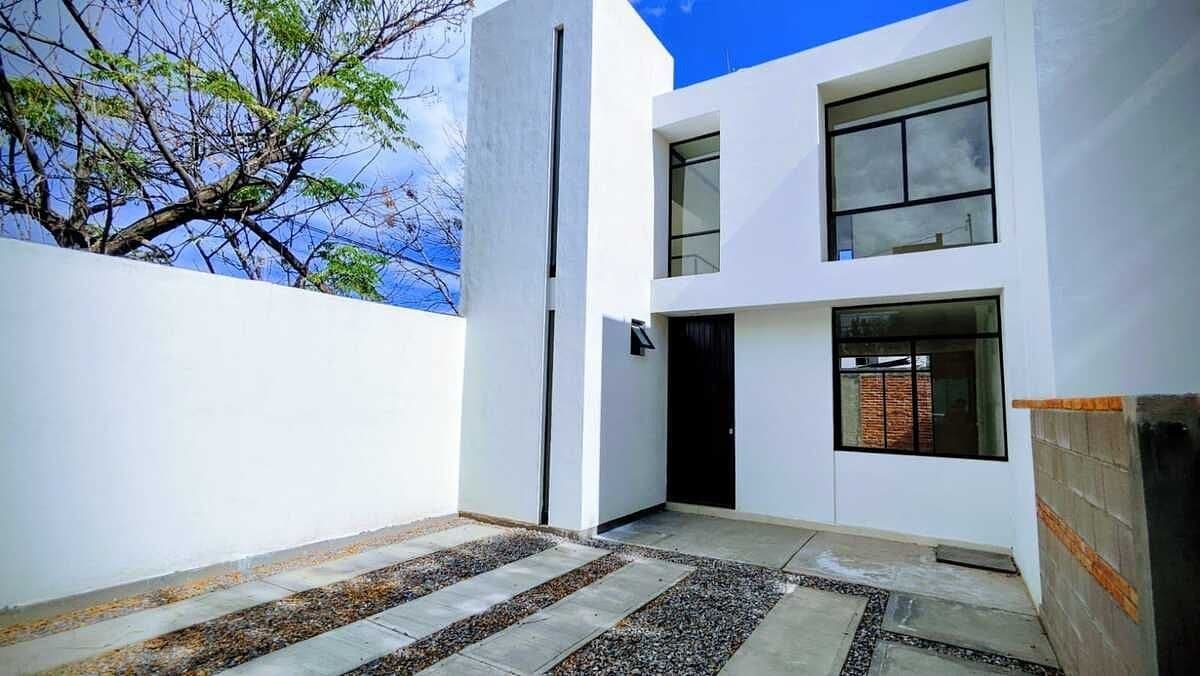 CASAS EN PREVENTA EN PRADOS, S.L.P. 2