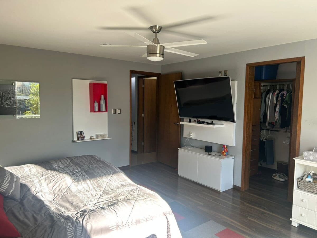 Casa en venta en Lomas 4a secc 3 recs 2.5 baños, jardin, jacuzzi, terraza 9