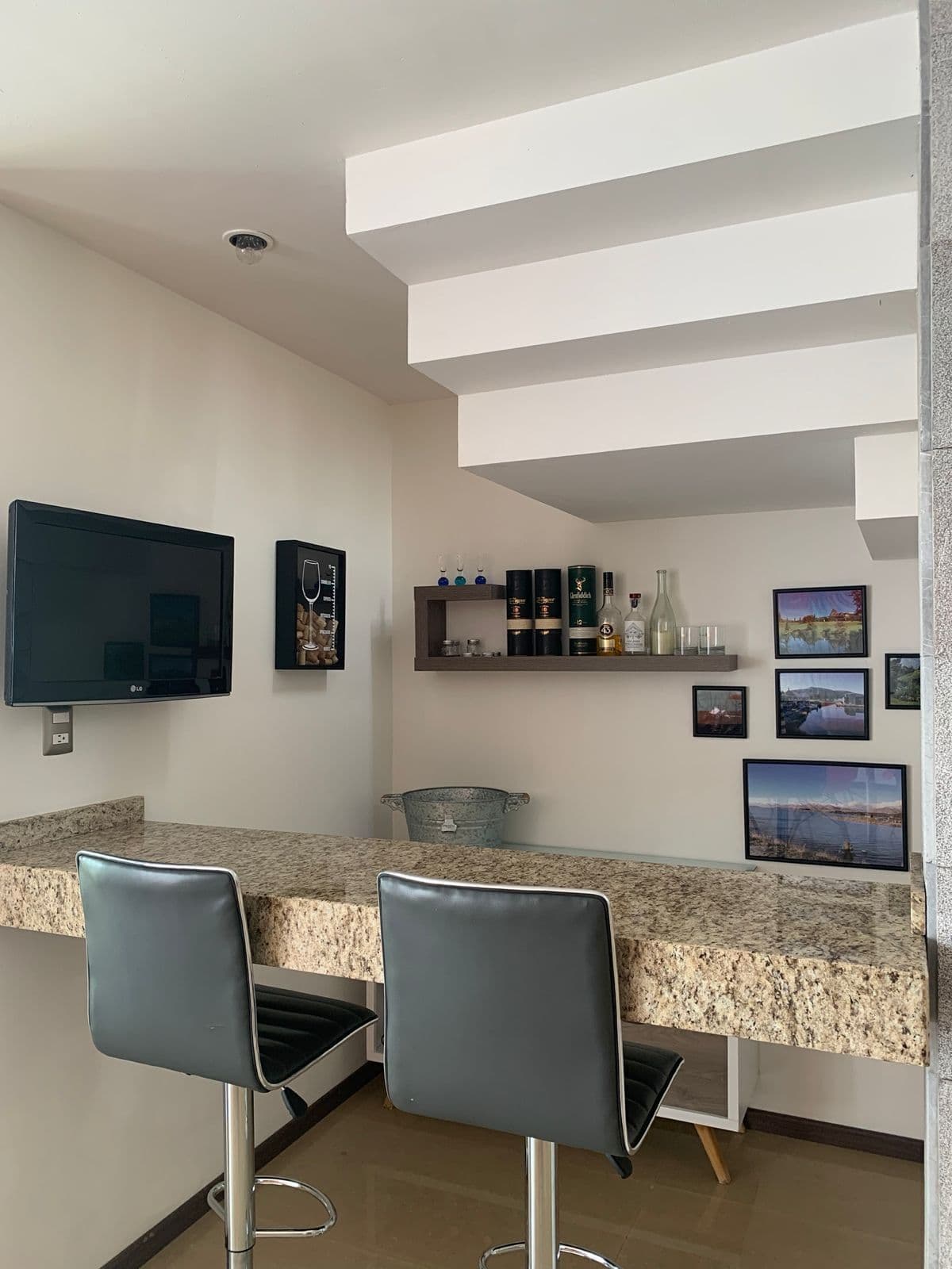 Casa en venta en Lomas 4a secc 3 recs 2.5 baños, jardin, jacuzzi, terraza 4