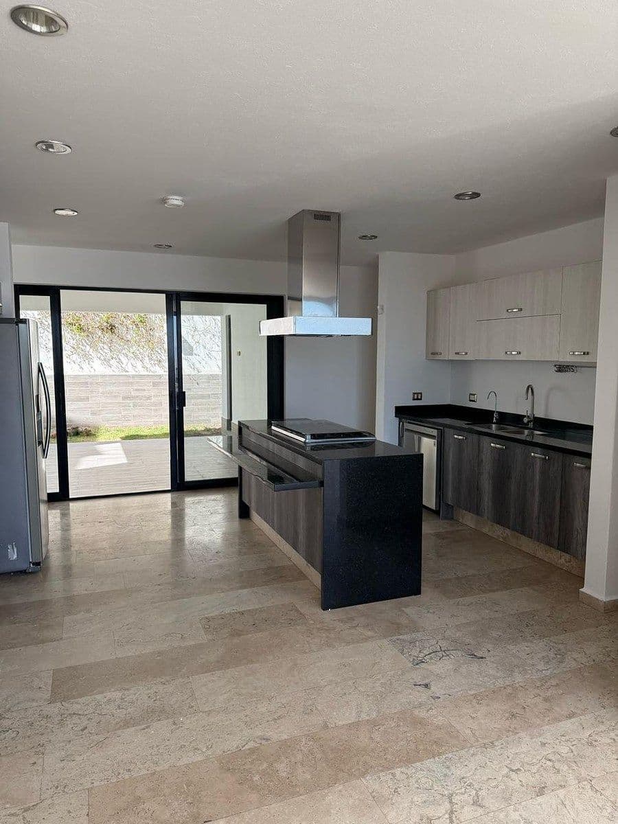 Venta de casa en Club de golf la loma 9