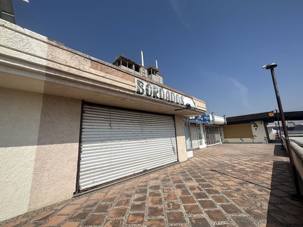 Se vende local comercial 2