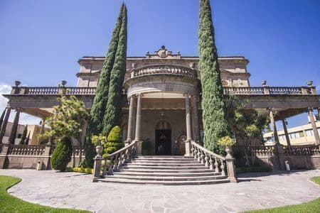 En venta majestuoso Palacio Señorial estilo neoclásico de principios siglo XX 1/14