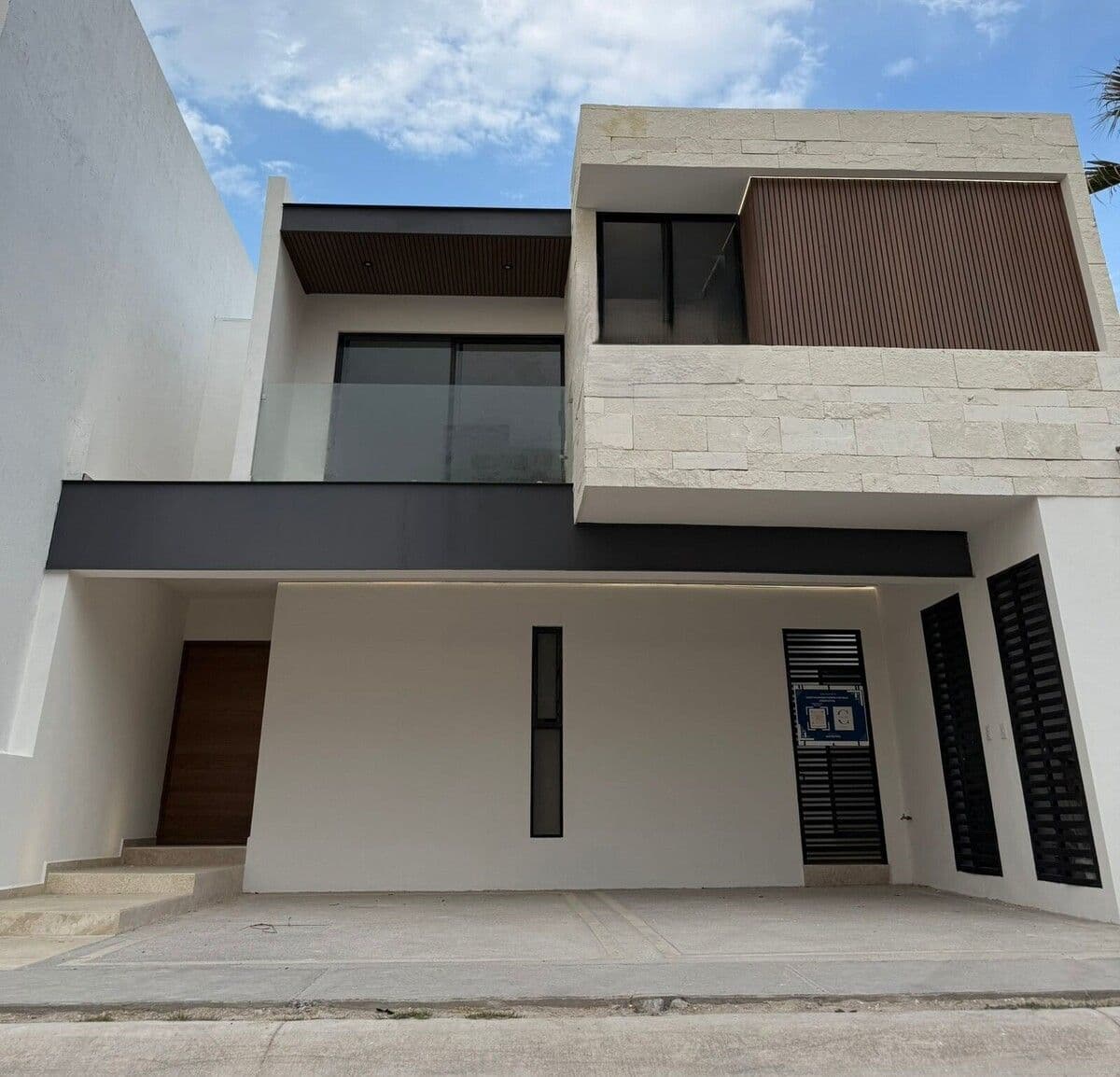 Casa en Venta en San Angel V con Amplios Espacios 1/13
