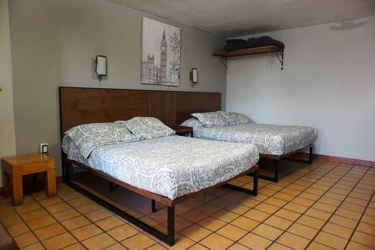 Se traspasa Hotel en San Luis Potosí, cerca del centro, 17 habitaciones 11