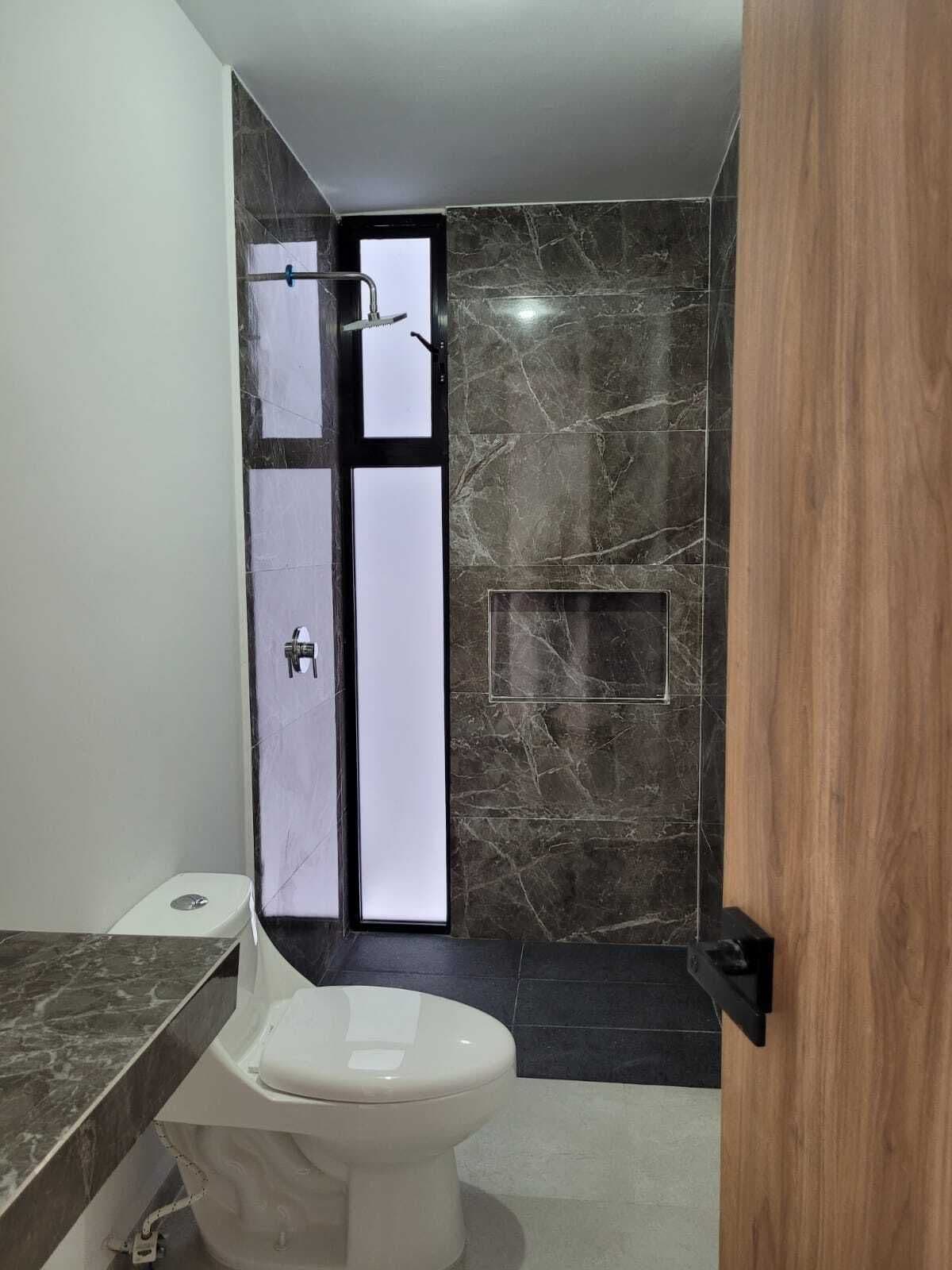 CASA EN VENTA FORJA REAL 3 recs 2 baños 2 medios baños Roof y terraza 7