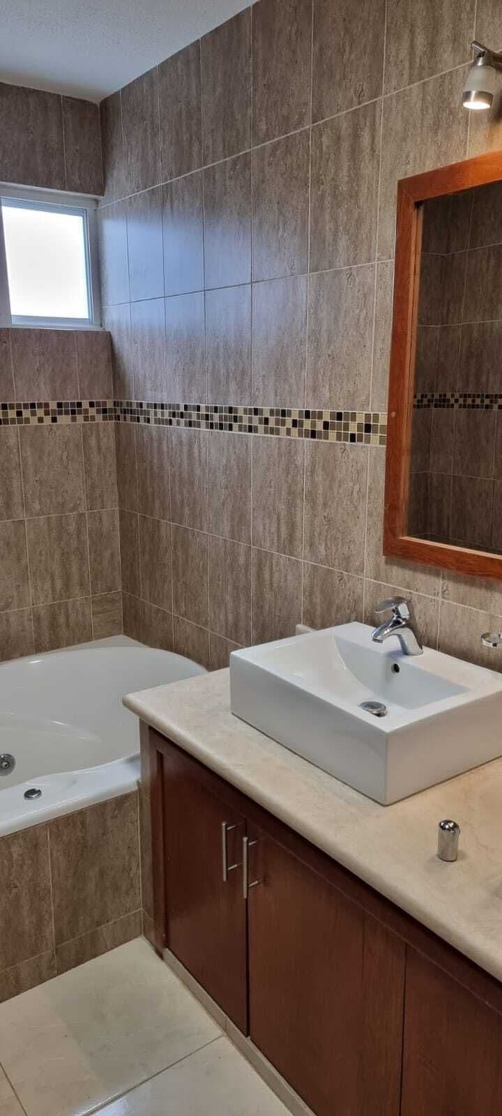 Casa en venta Golf La Loma, 4 recs con baño y vestidor, jardin, hermosa vista 13