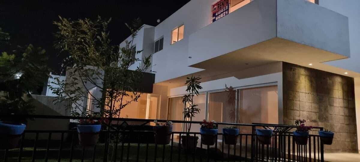 Casa en Golf La Loma 3 recamaras con baño y vestidor, excelente vista 6