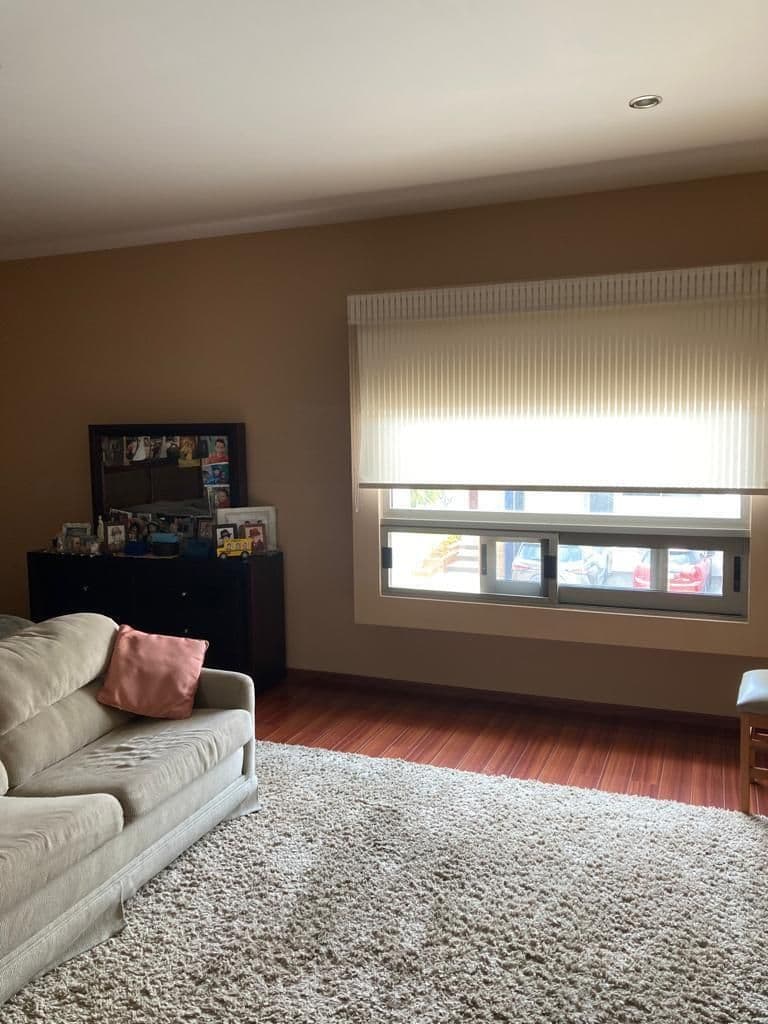 Casa en venta en fracc Sierrazul 3 recs 3.5 baños jardin, hall de TV, cto serv 12