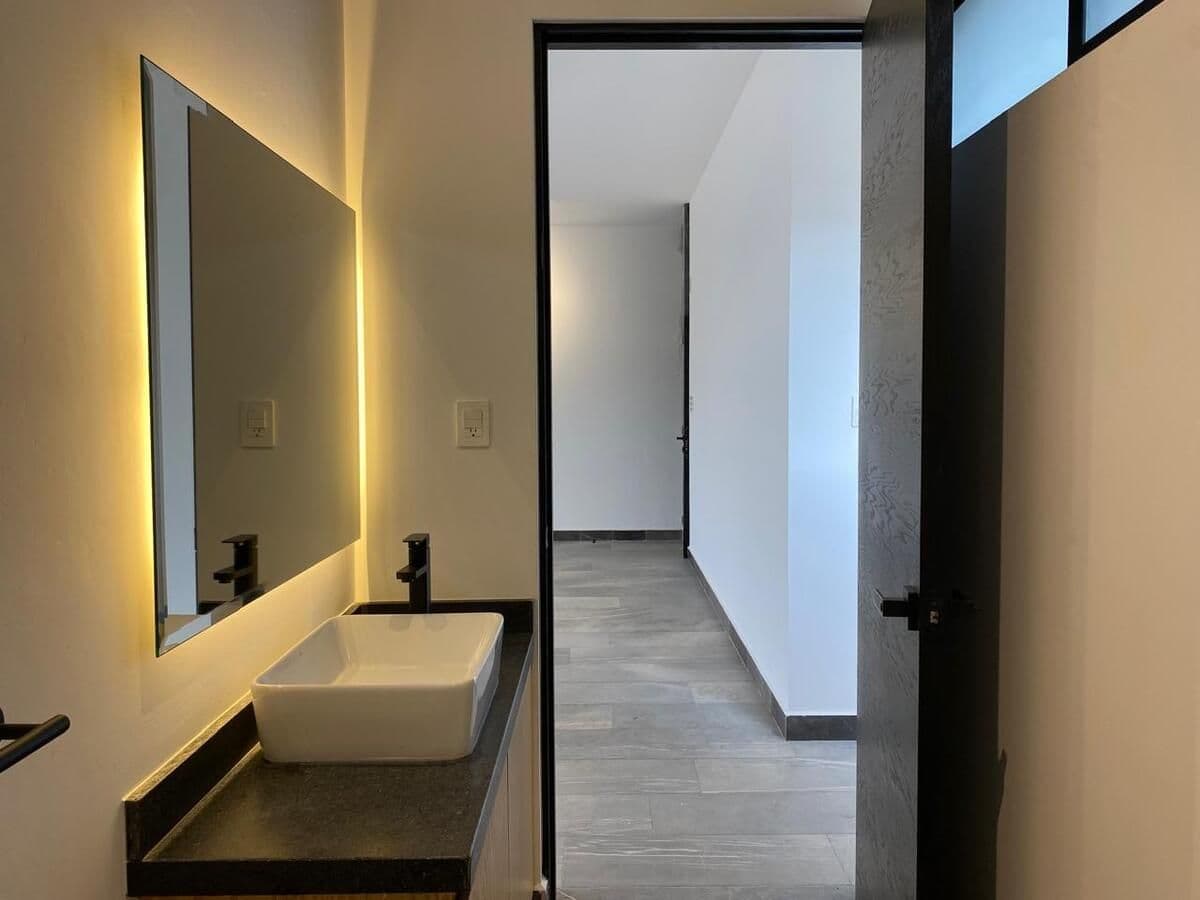 Magnífico PH de dos plantas en exclusiva torre de departamentos 14