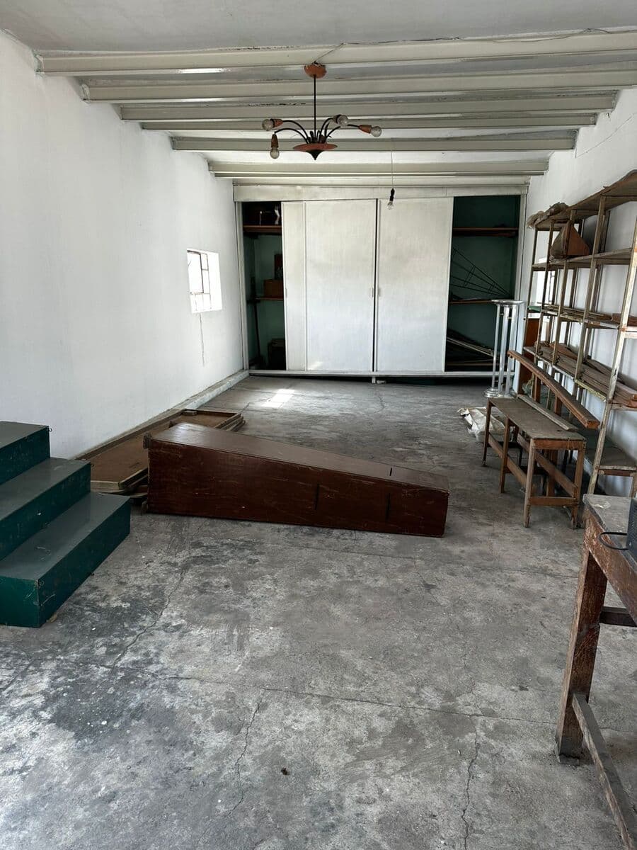 Casa en venta con locales frente al edificio de seguridad publica Colonia Centro 6