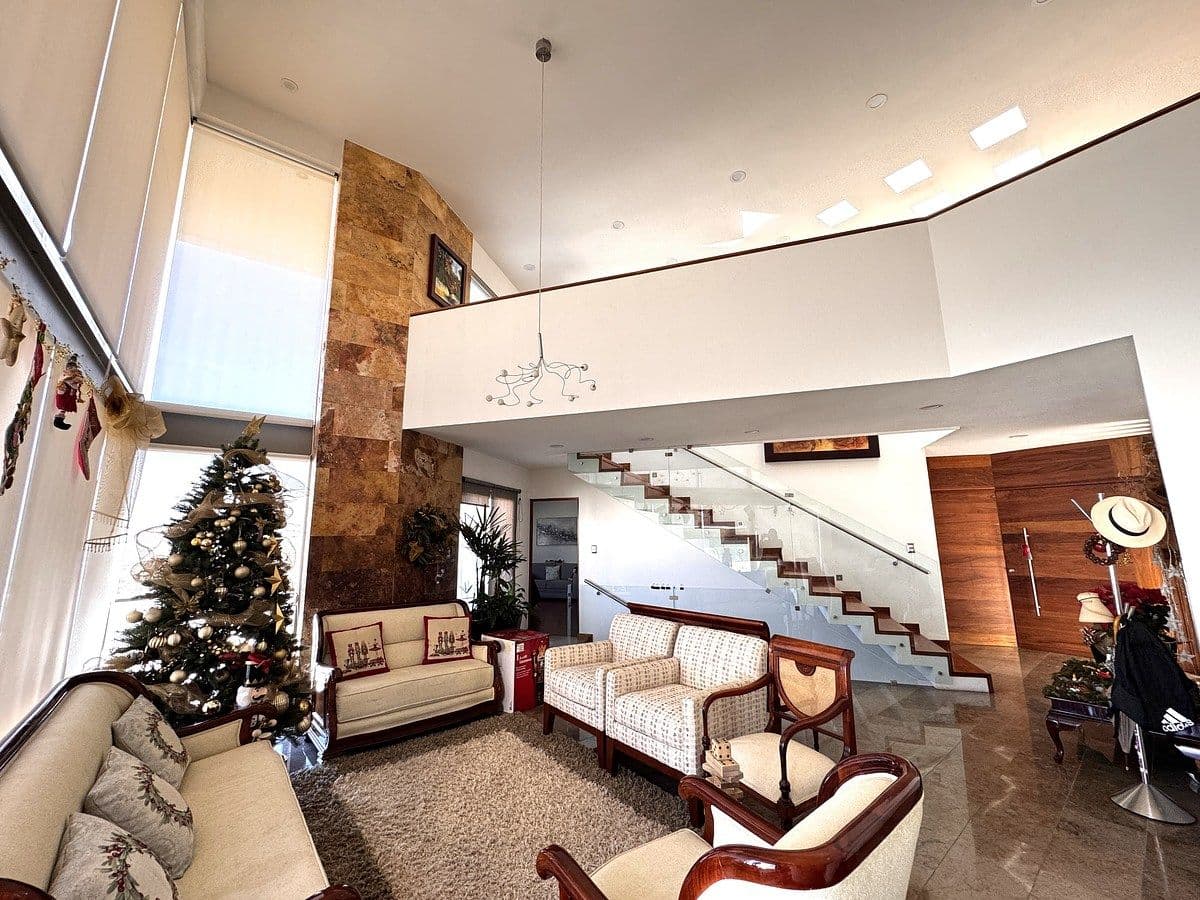 Casa en Venta en Sierra Azul con cuarto de juegos 2