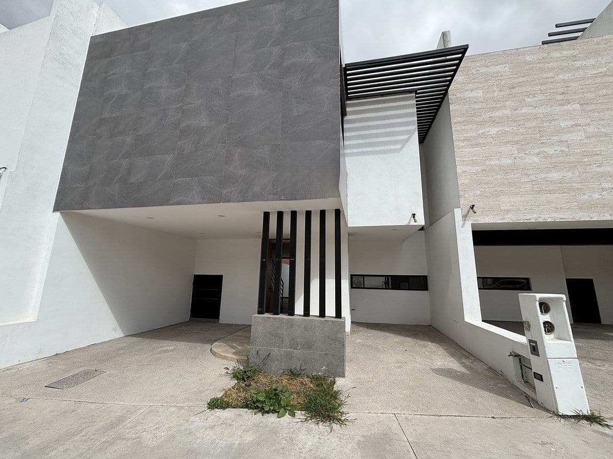 Casa en venta en Campo Azul con acabados de lujo 1/15