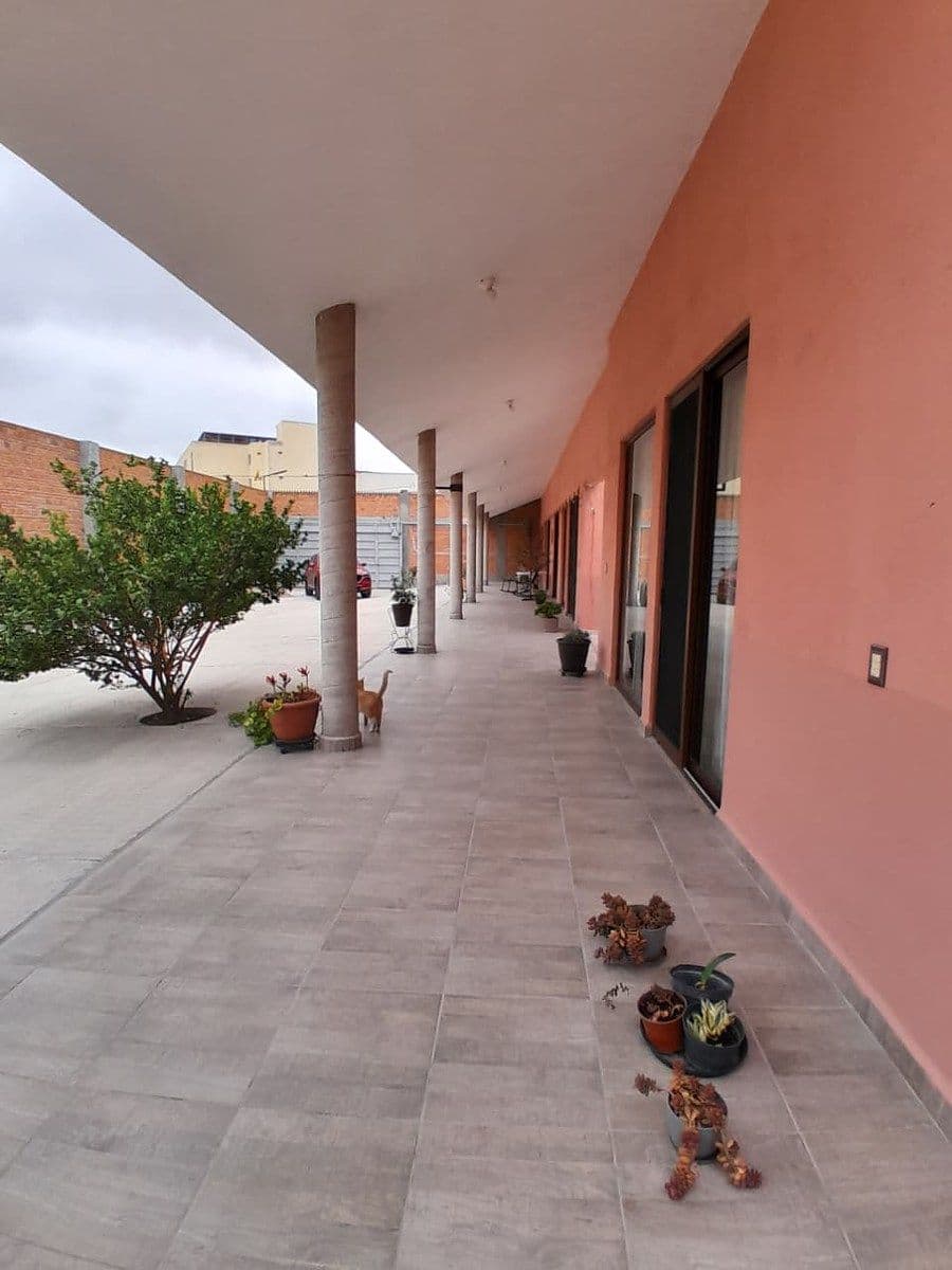 Casa con espacios muy amplios en una planta 845m2 terreno en Capulines 3 recs 10