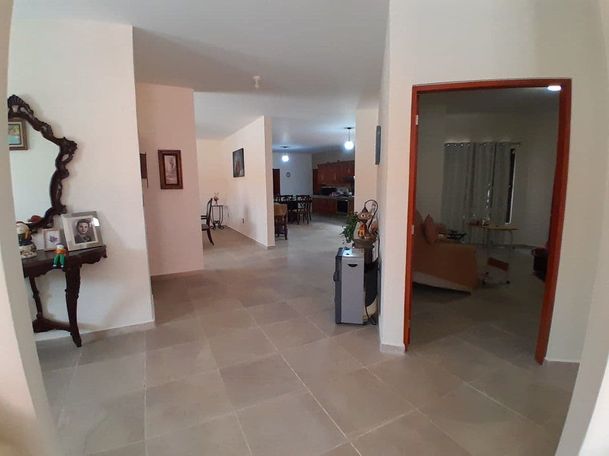 Casa con espacios muy amplios en una planta 845m2 terreno en Capulines 3 recs 12