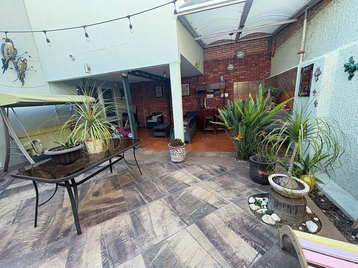 Casa en Venta en Fracc. Aeropuerto con Terreno de 170m2 6