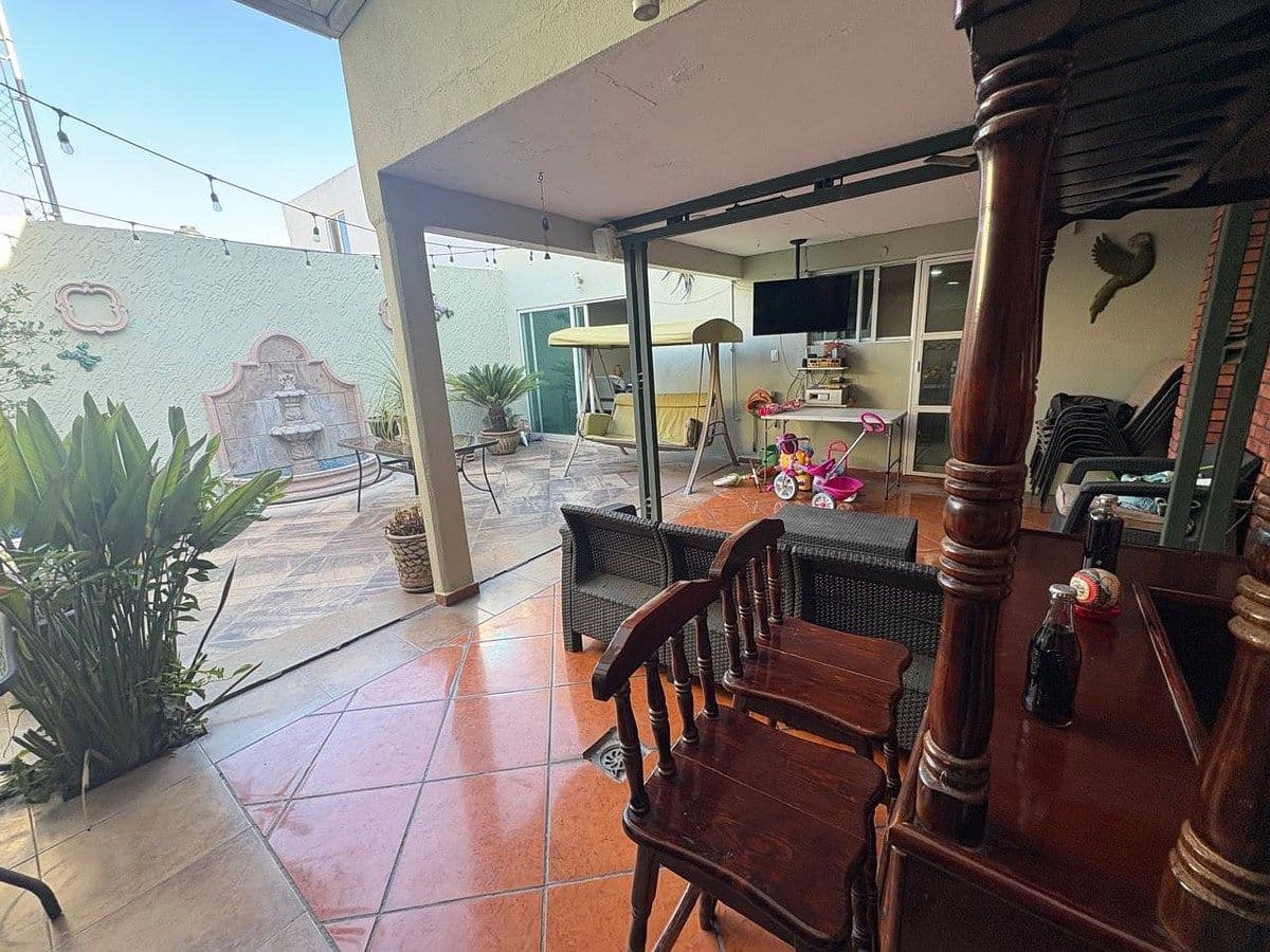 Casa en Venta en Fracc. Aeropuerto con Terreno de 170m2 7