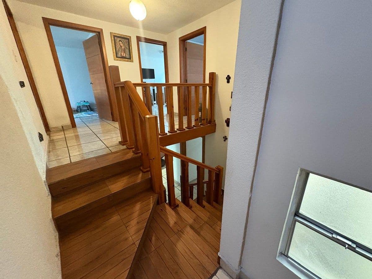 Casa en Venta en Fracc. Aeropuerto con Terreno de 170m2 10