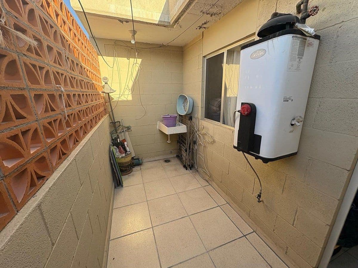 Casa en Venta en Fracc. Aeropuerto con Terreno de 170m2 12