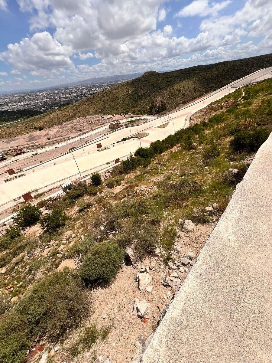 Terreno en venta en pedregal 5