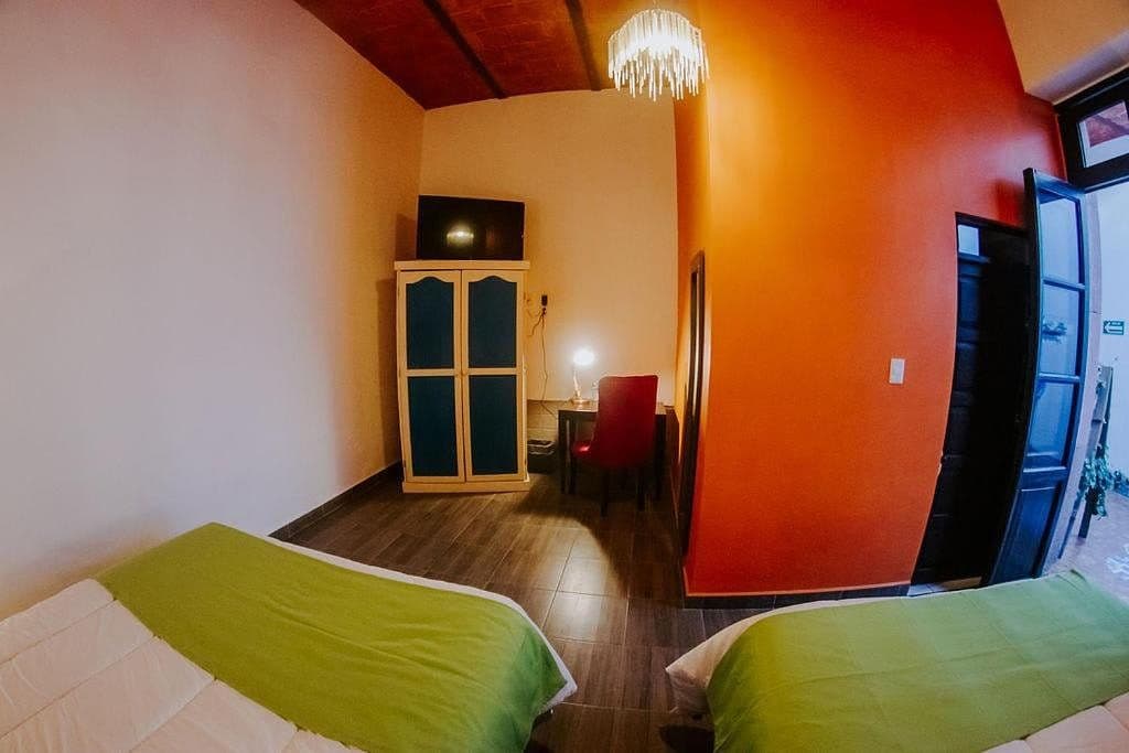 Venta y Renta de Casa en Av. Venustiano Carranza 1/14