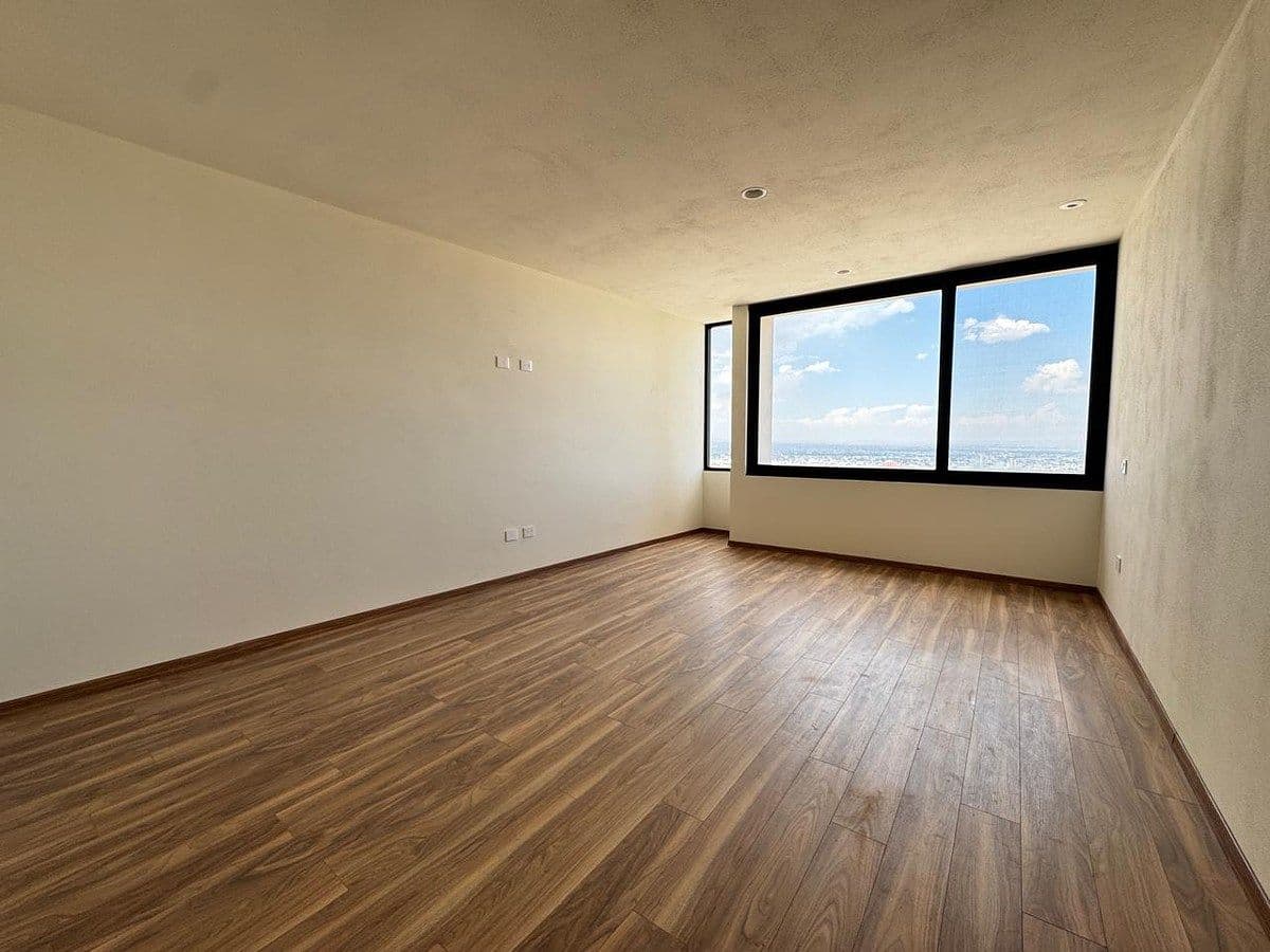 Casa en Venta en Villandares con Salón de Juegos. 14