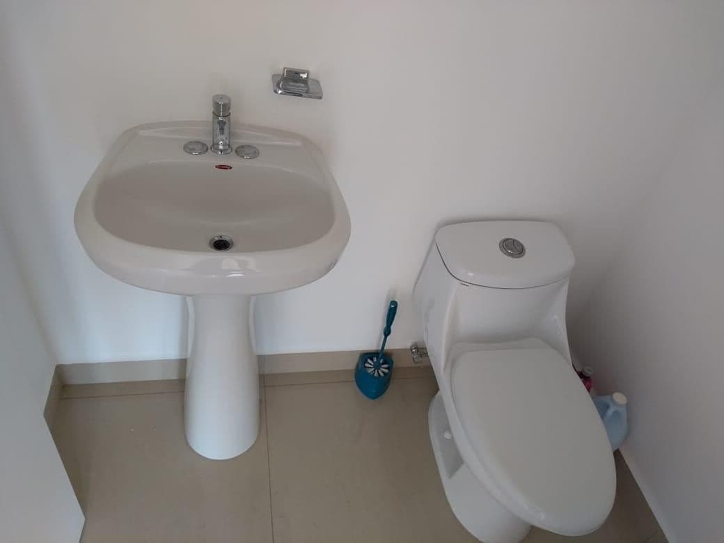 Renta / Venta de Consultorio u Oficina 8