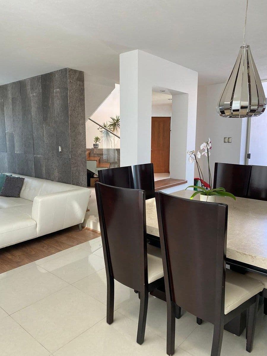 CASA EN VENTA FRACC SIERRA AZUL 4
