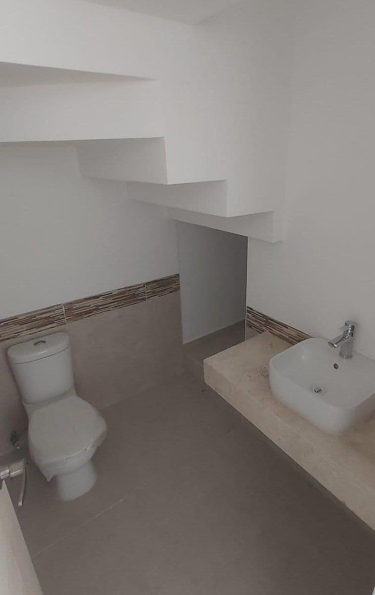 Casa en Venta en Privada – Ciudad Maderas 5
