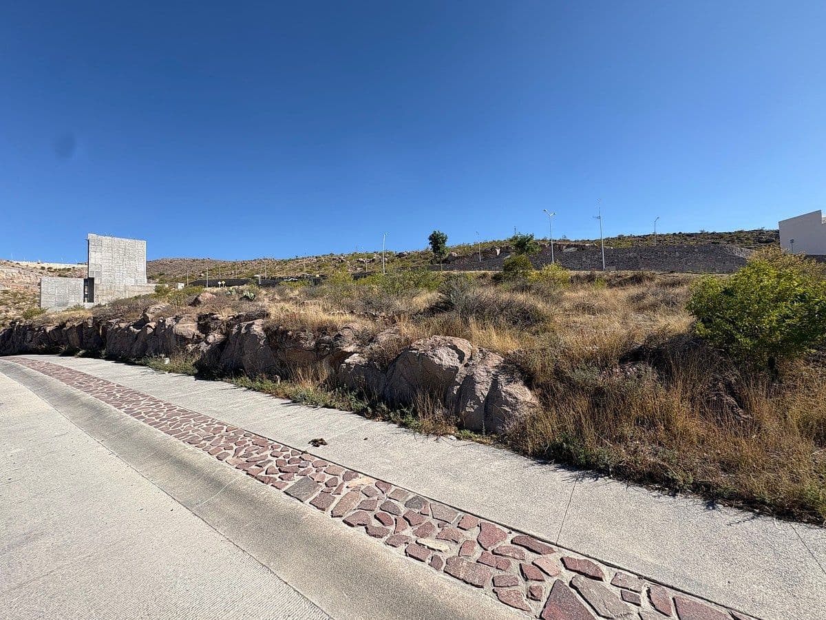 Terreno en Venta en Fracc La Herradura 14