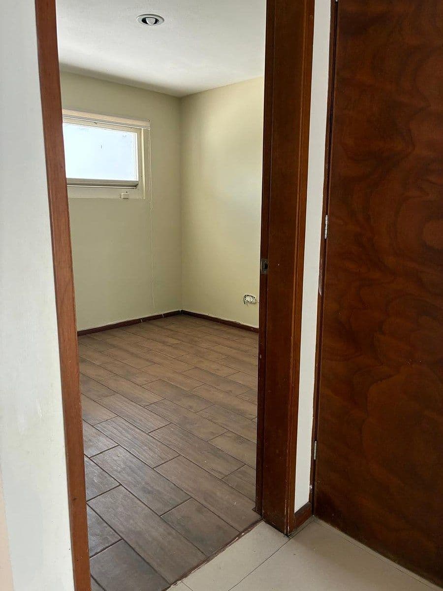 CASA EN RENTA VILLAMAGNA 6