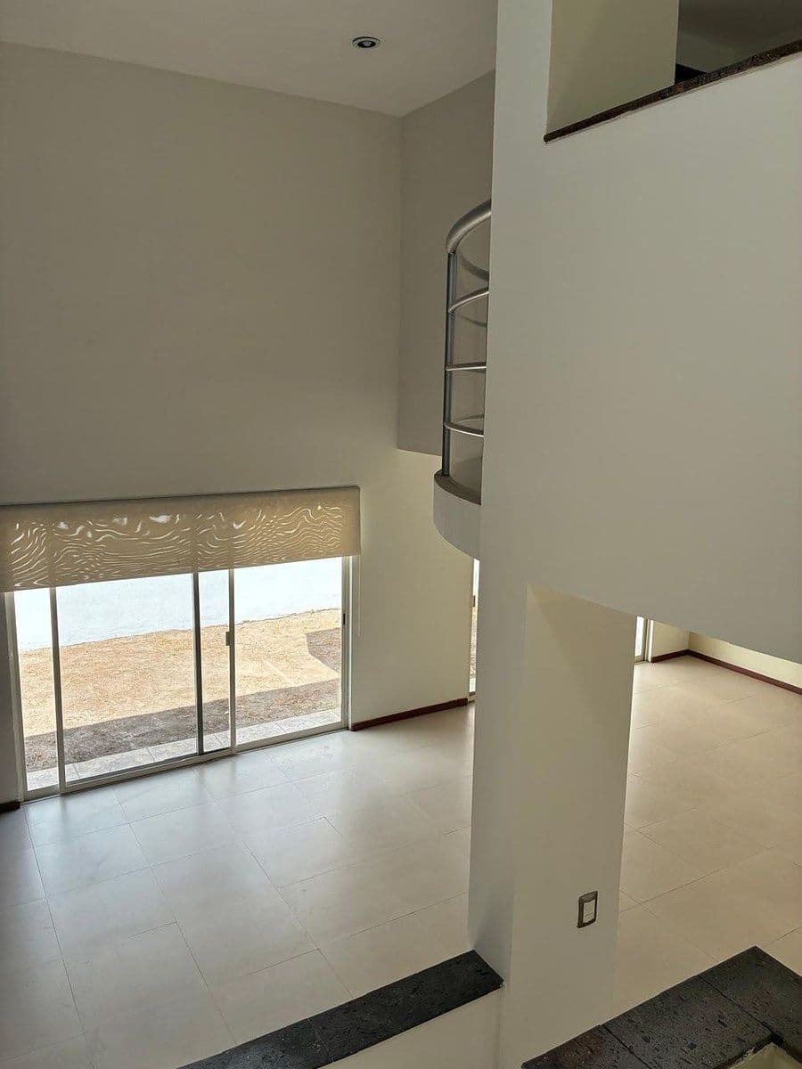 CASA EN RENTA VILLAMAGNA 7