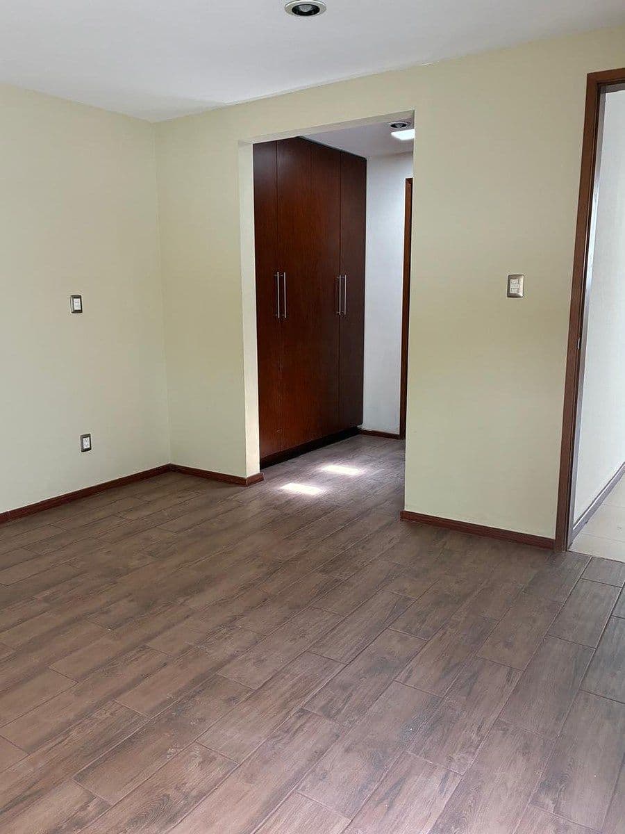 CASA EN RENTA VILLAMAGNA 11
