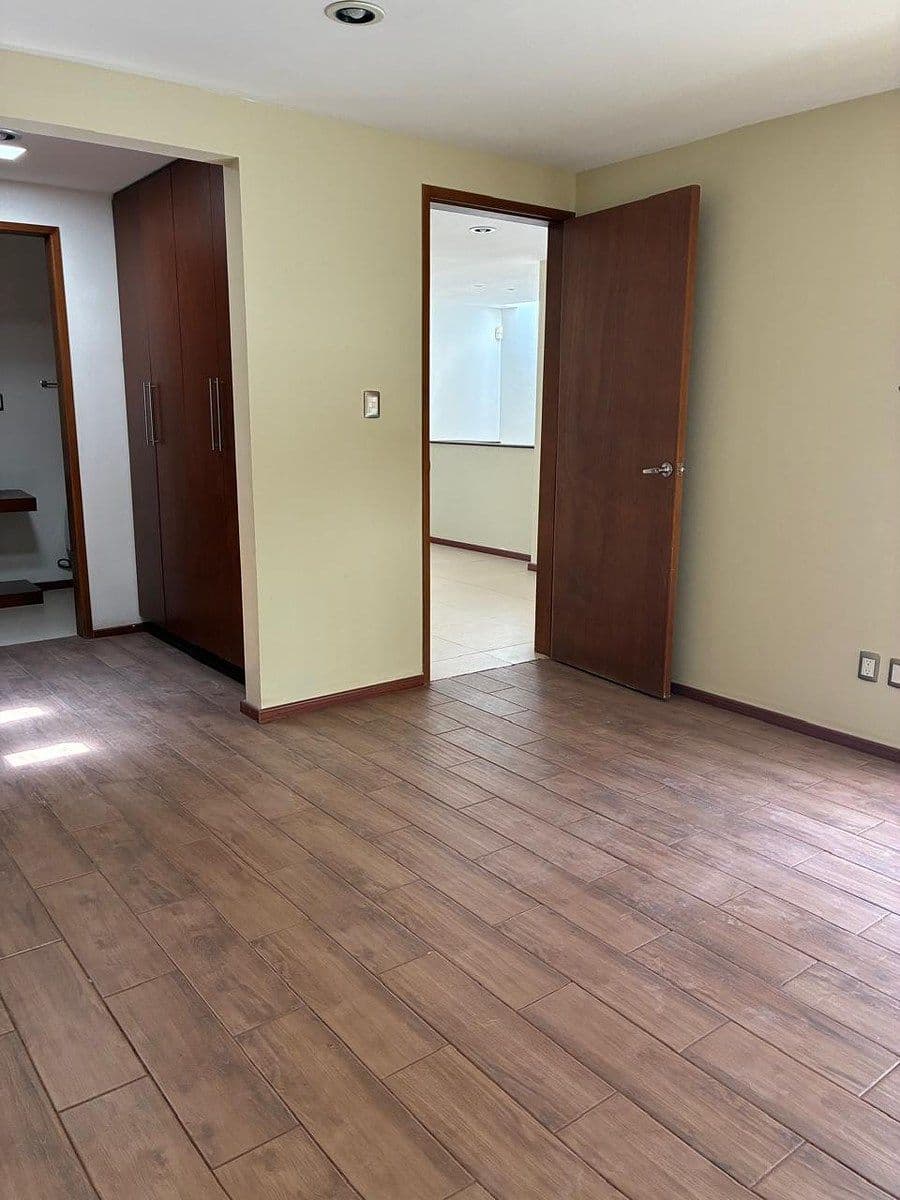 CASA EN RENTA VILLAMAGNA 12