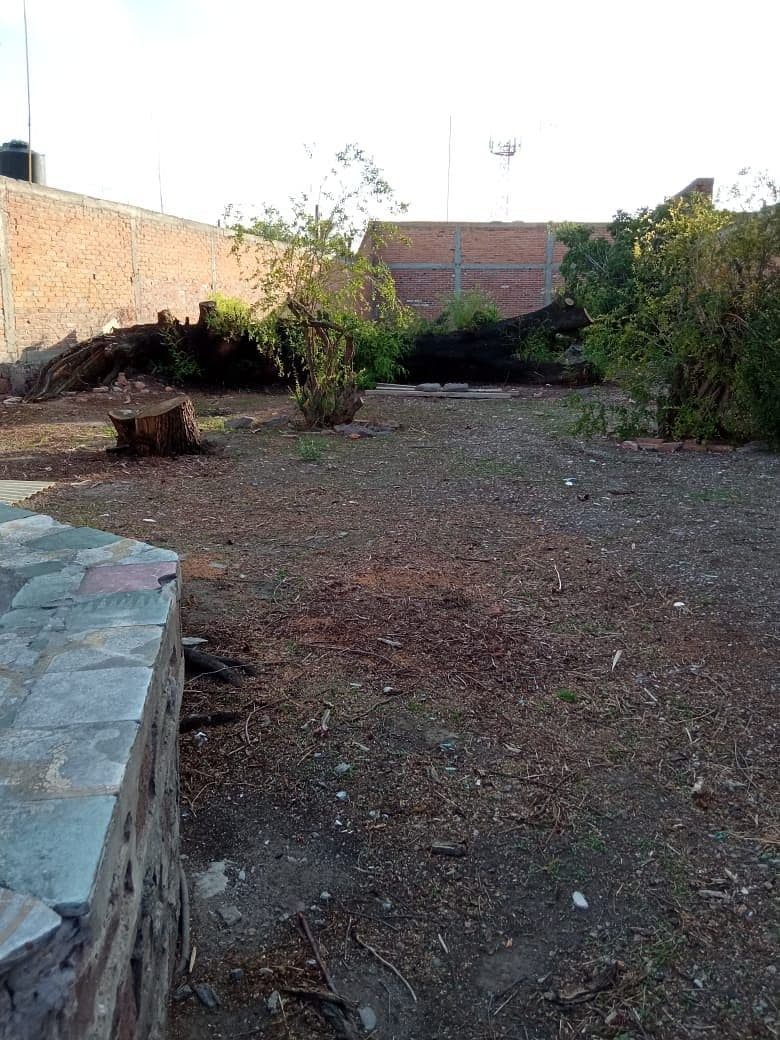 TERRENO EN VENTA EN BARRIO DE SANTIAGO 4