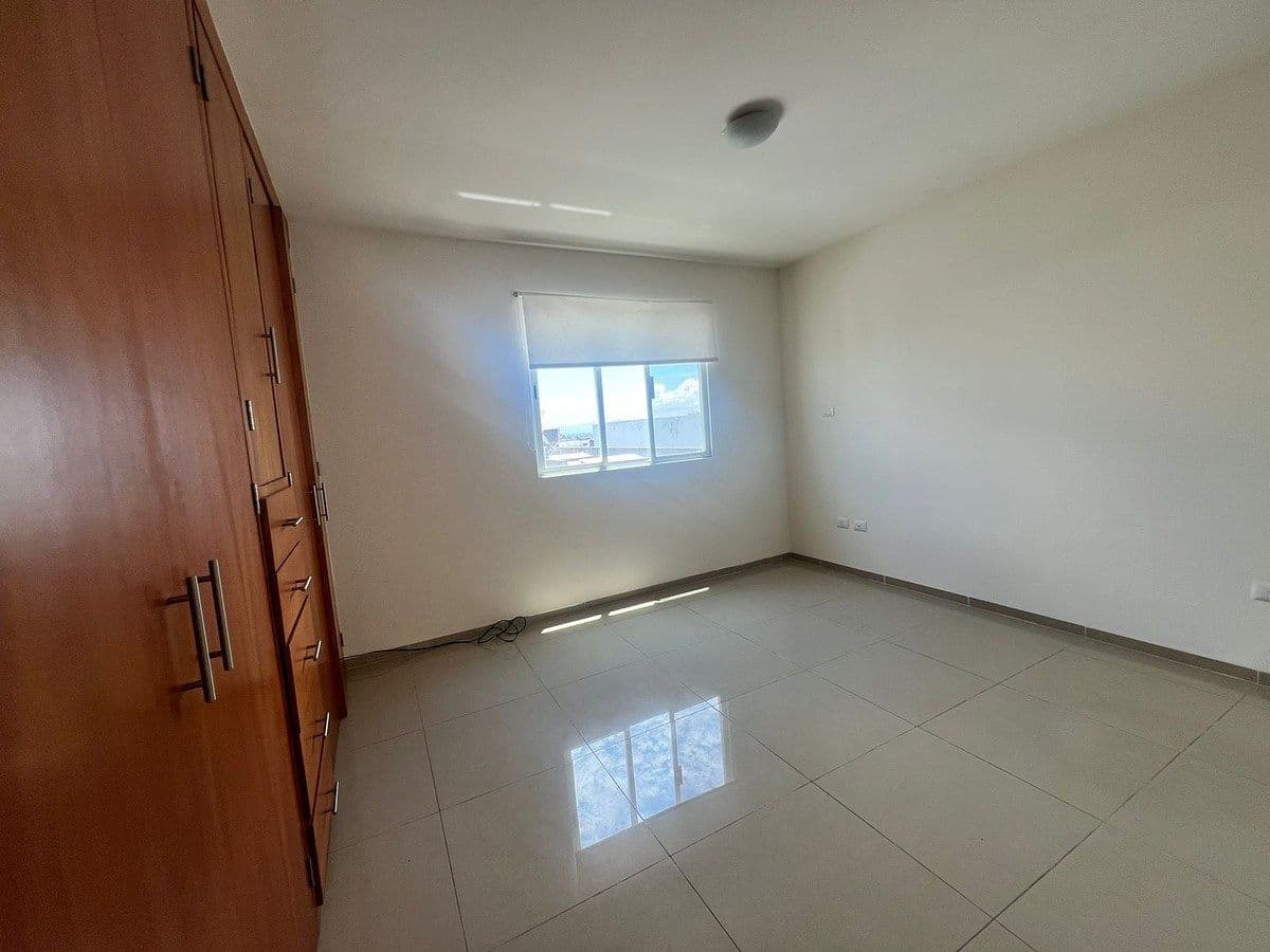 CASA EN RENTA EN HORIZONTES 1 10