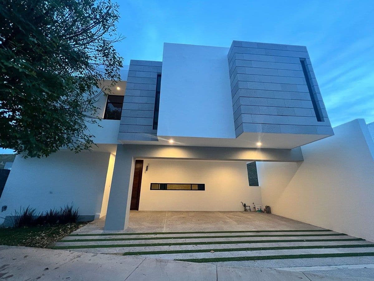 Casa en Venta Monterra Oriente 6