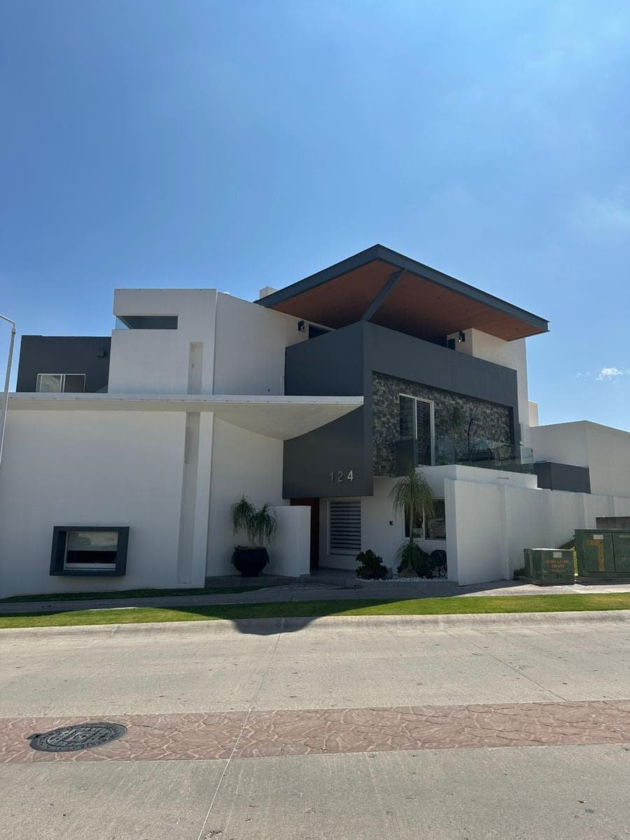 Casa en Venta en Cordillera, San Luis Potosí